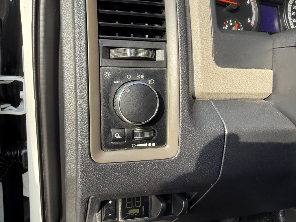 Used 2012 RAM 2500 ST w/ Chrome Appearance Group image 19