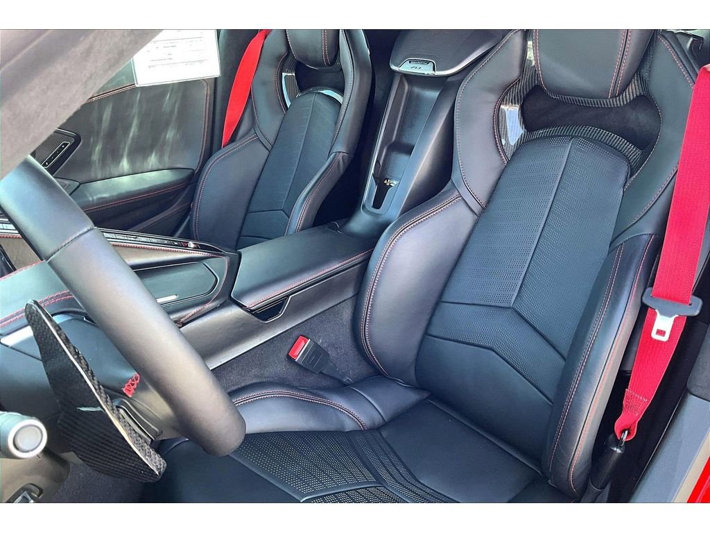 Used 2023 Chevrolet Corvette Stingray Premium Cpe w/ Z51 Performance Package RWD image 17