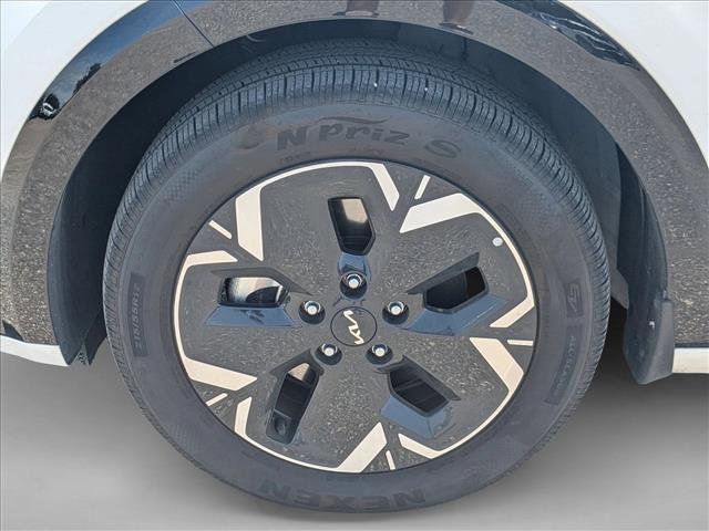 Used 2025 Kia Niro Wind FWD image 10