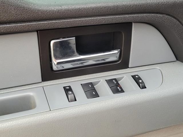 Used 2014 Ford F150 XLT w/ XLT Chrome Package image 16