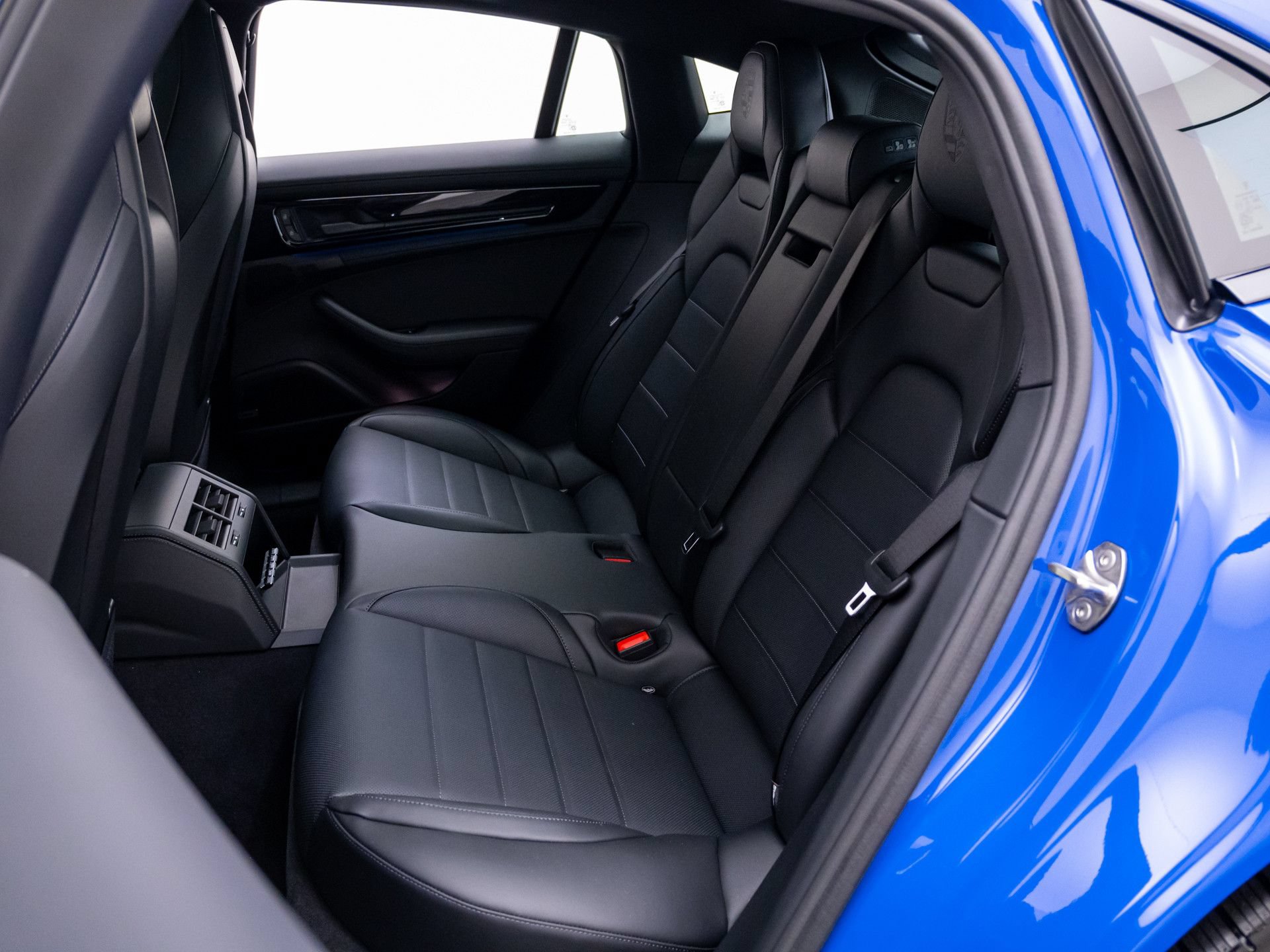 New 2026 Porsche Panamera 4 AWD/4WD image 17