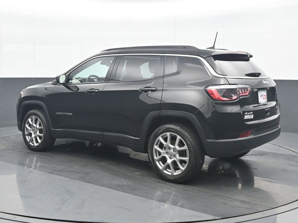 Used 2022 Jeep Compass Latitude w/ Sun and Sound Group image 4