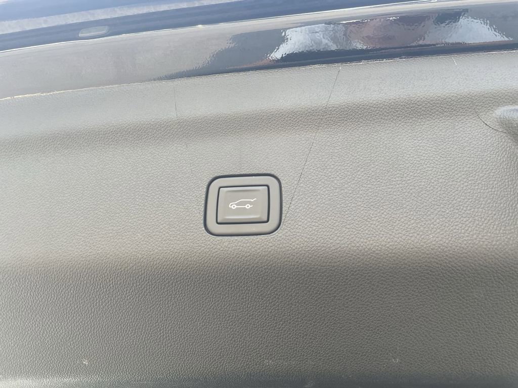 Used 2024 Cadillac Escalade Premium Luxury w/ LPO, Floor Liner Package image 22