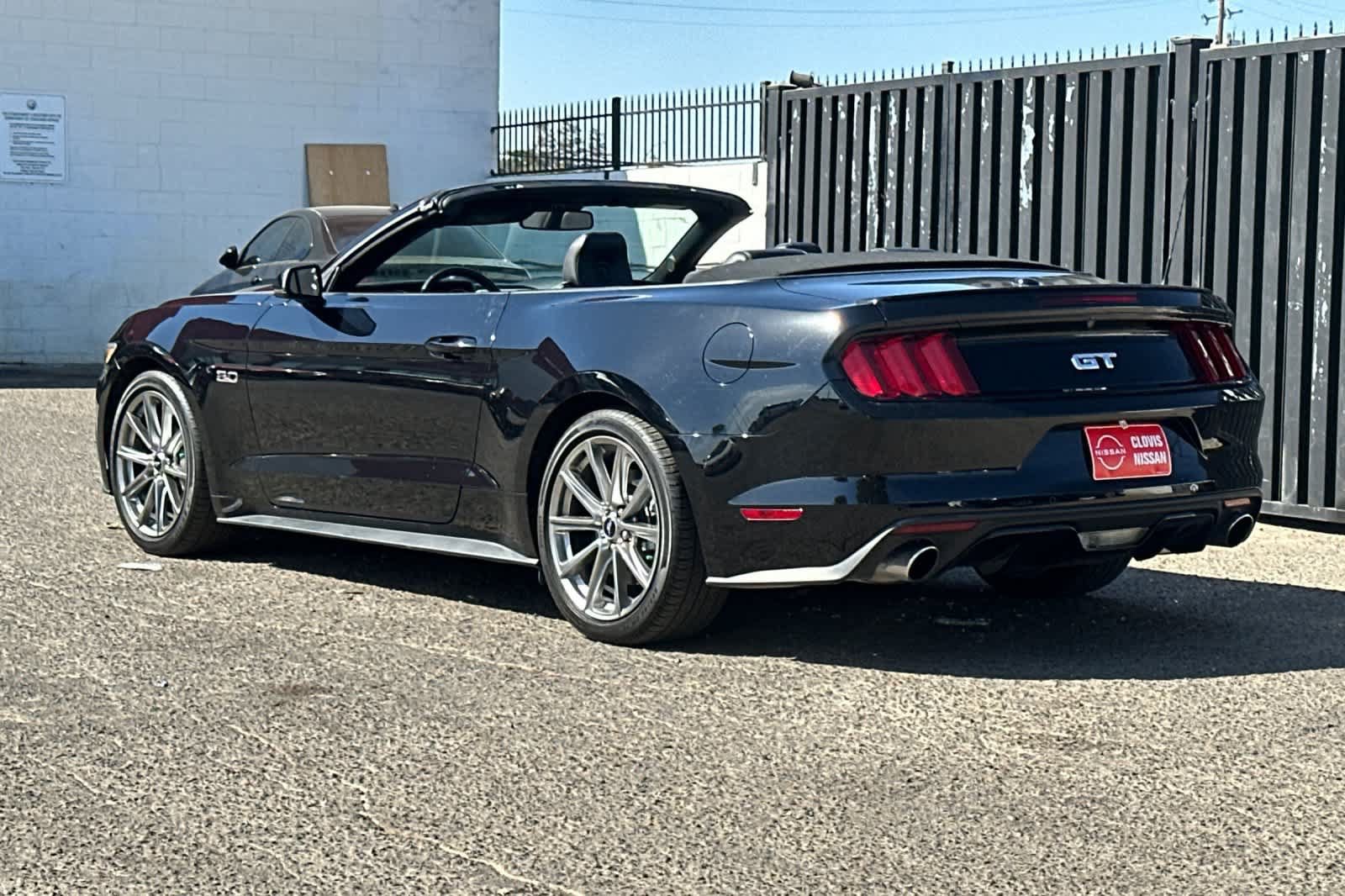 Used 2016 Ford Mustang GT Premium w/ Equipment Group 401A RWD image 7