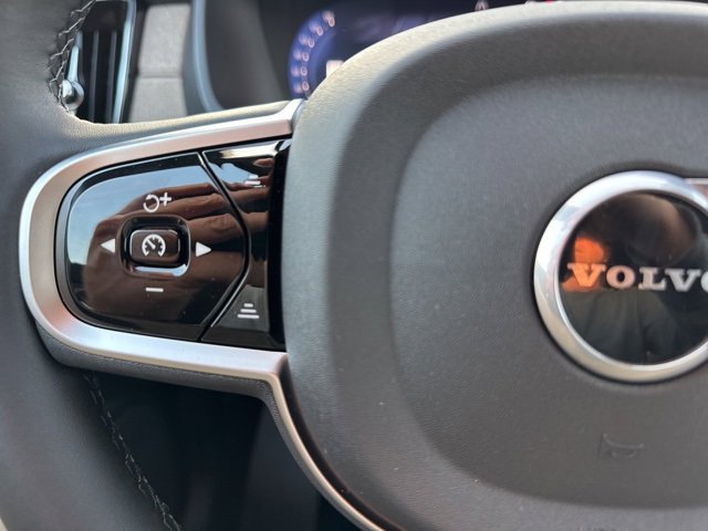 New 2026 Volvo XC90 B6 Plus w/ Protection Package Premier image 20