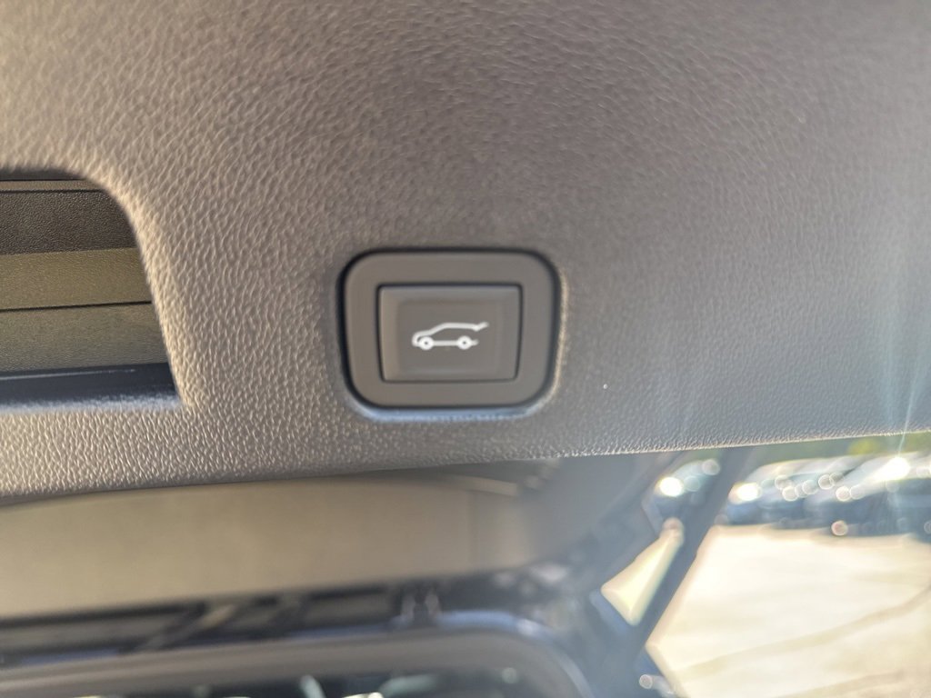 New 2026 Chevrolet Traverse RS image 38