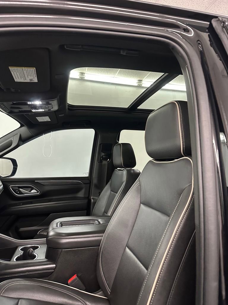 Used 2022 GMC Yukon SLT w/ SLT Premium Package AWD/4WD image 12