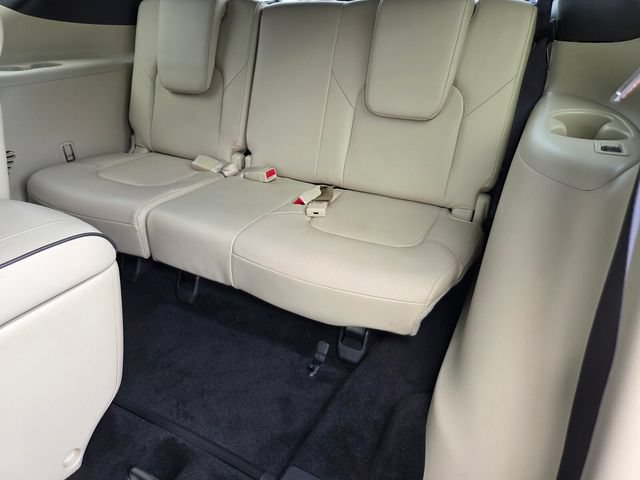 Used 2024 INFINITI QX80 Sensory AWD/4WD image 9