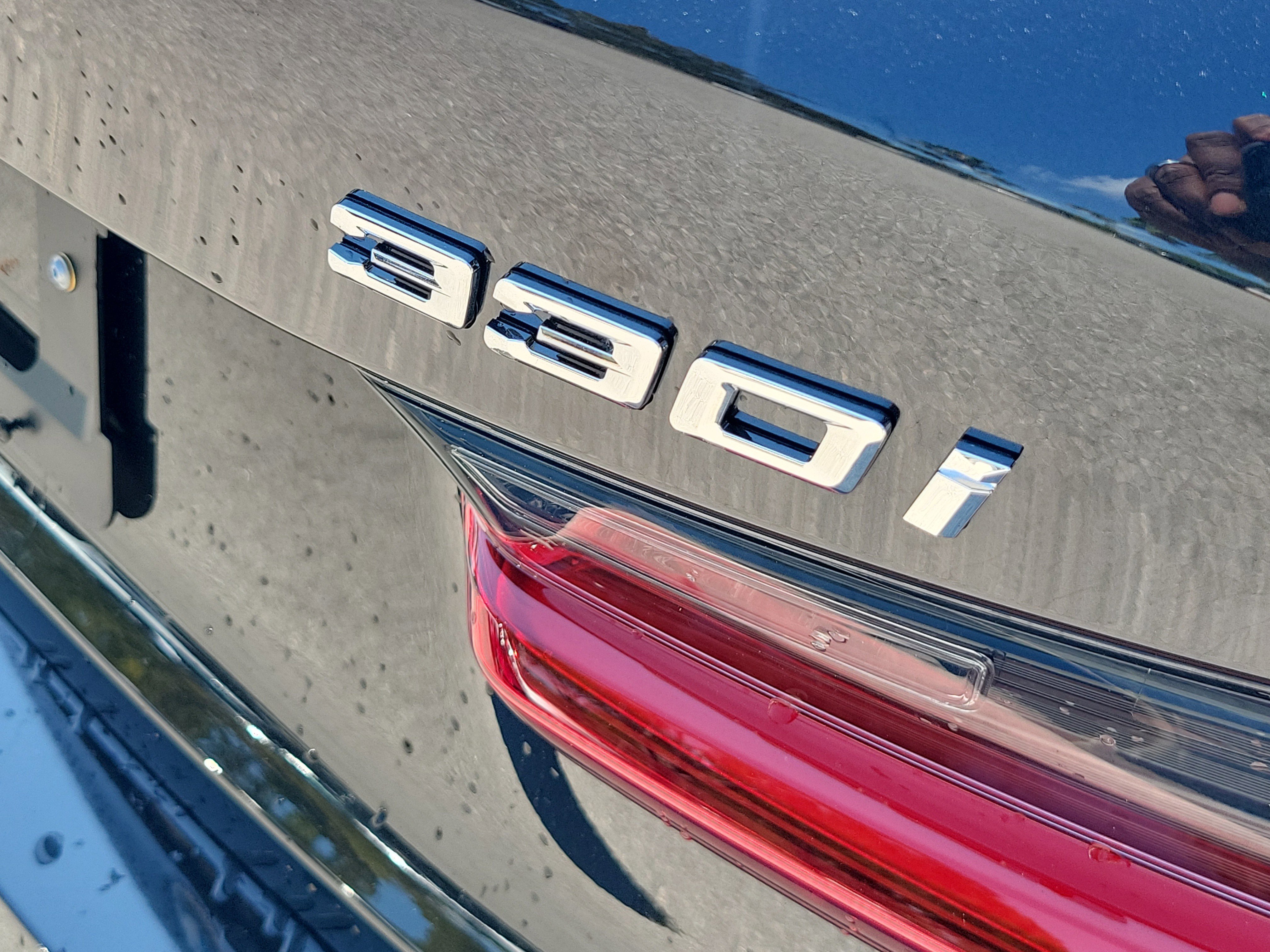 New 2026 BMW 330i Sedan w/ Convenience Package RWD image 5