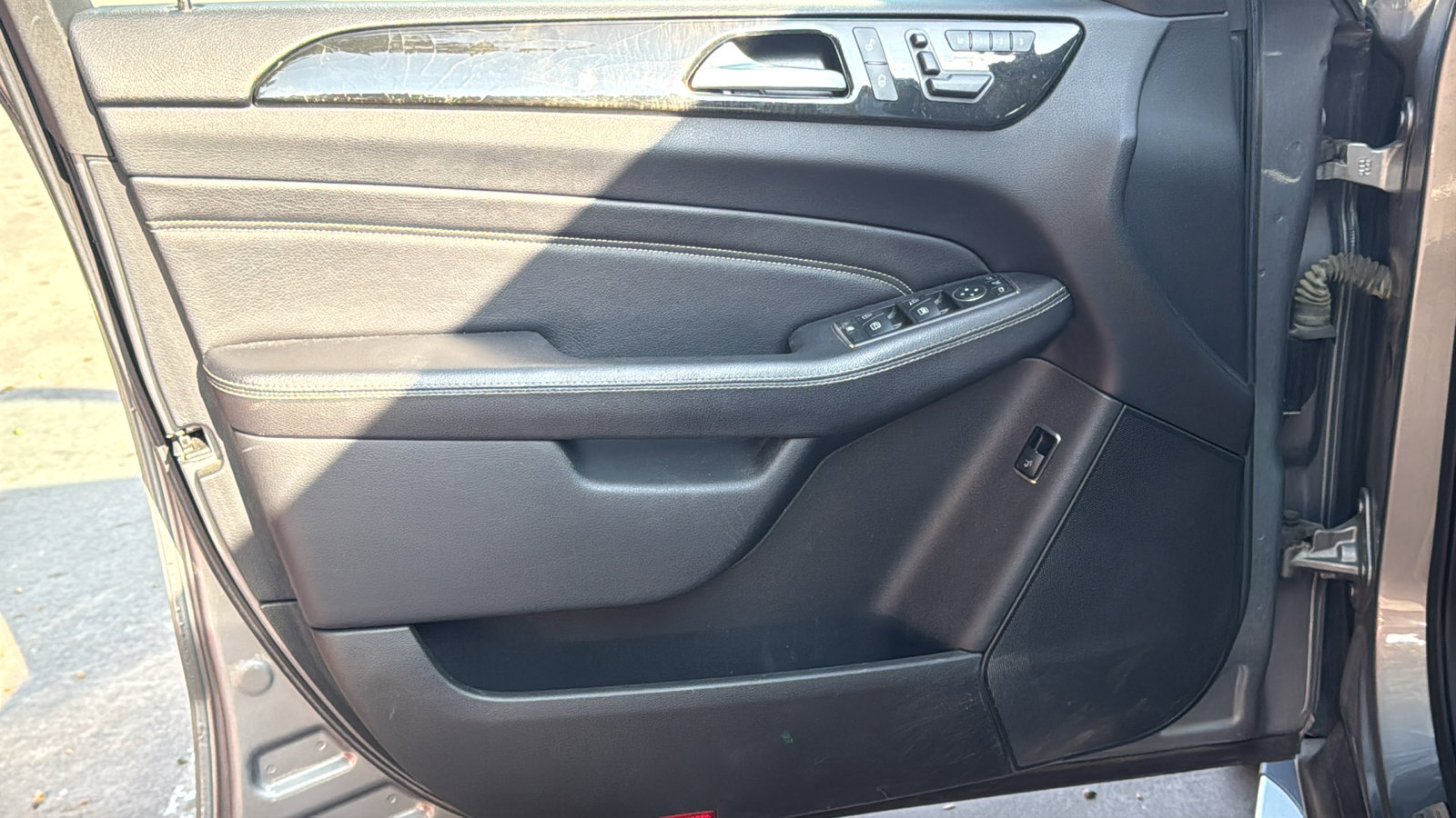 Used 2015 Mercedes-Benz ML 350 4MATIC image 11