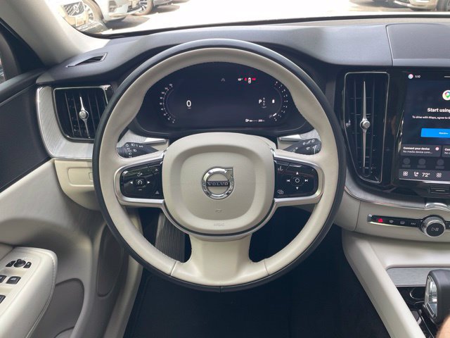 Certified 2024 Volvo XC60 B5 Plus w/ Climate Package AWD/4WD image 19