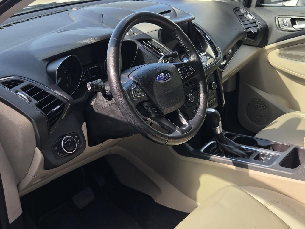 Used 2017 Ford Escape Titanium w/ Equipment Group 301A FWD image 7