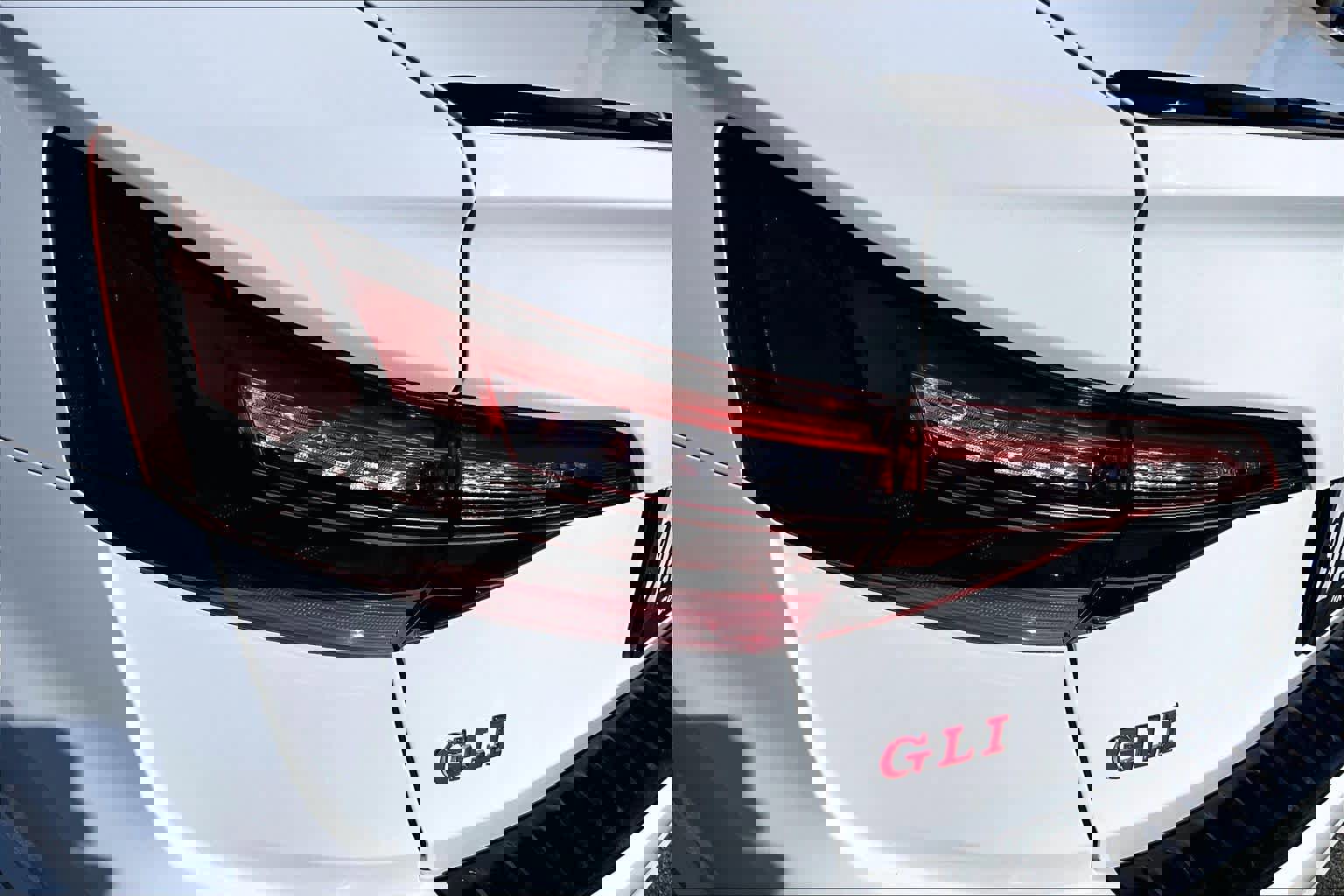 Used 2021 Volkswagen Jetta GLI Autobahn w/ GLI Autobahn Black Package image 27