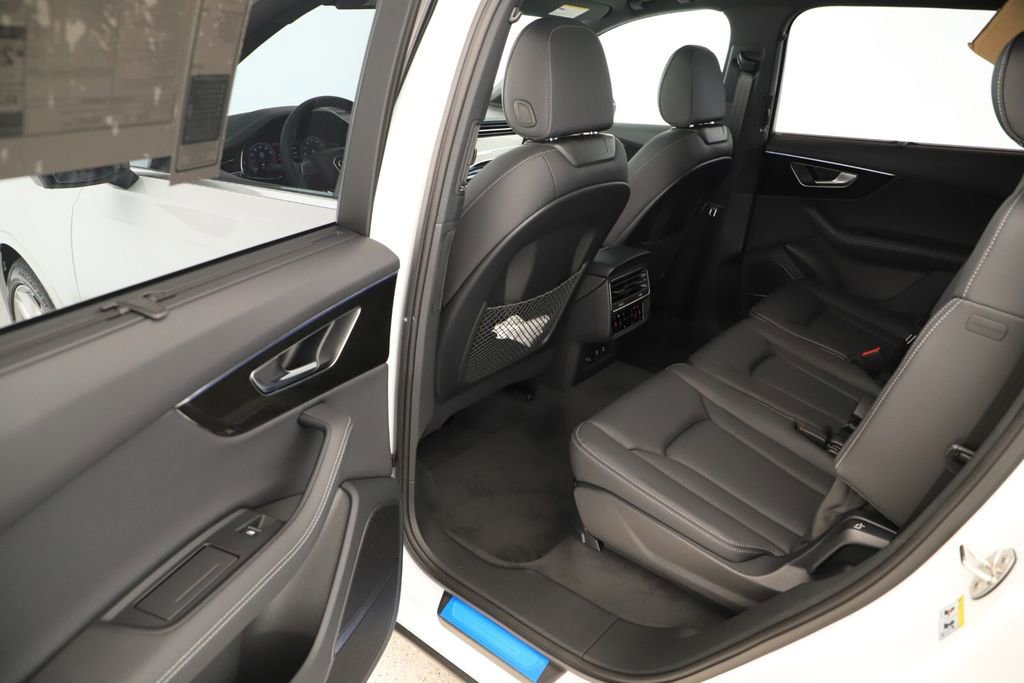 New 2025 Audi Q7 3.0T Premium Plus AWD/4WD image 27