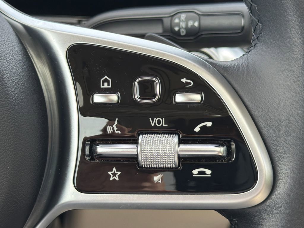 Certified 2023 Mercedes-Benz GLB 250 image 29