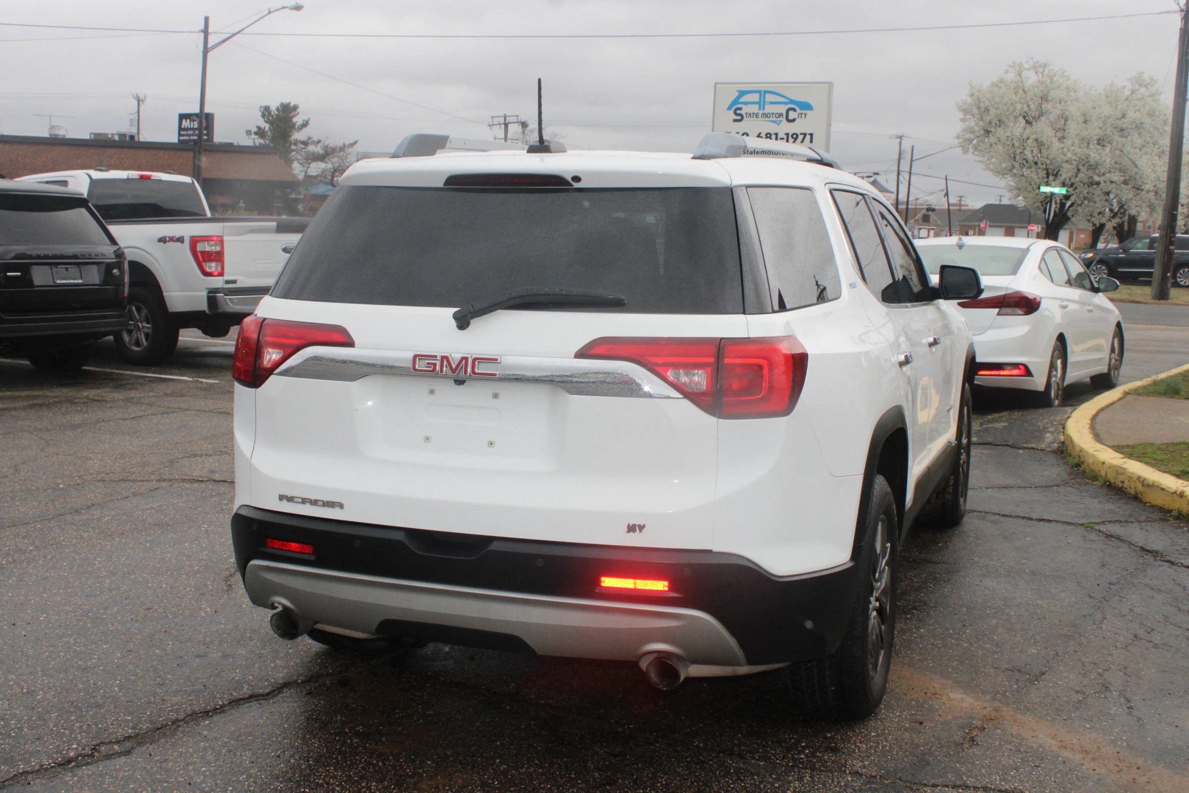 Used 2019 GMC Acadia SLT FWD image 6