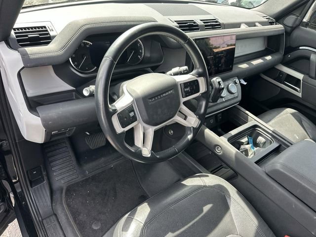 Used 2023 Land Rover Defender 110 S image 6