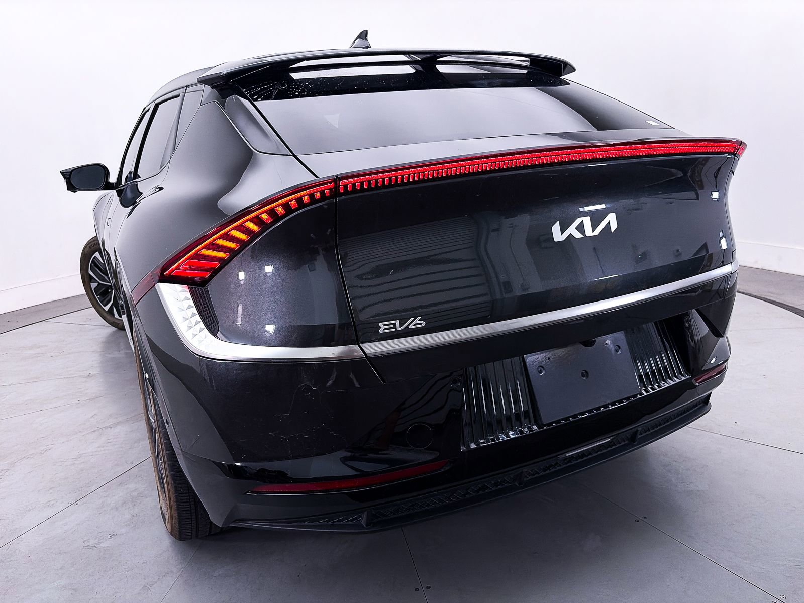 Used 2023 Kia EV6 Wind w/ Wind Technology Package RWD image 9