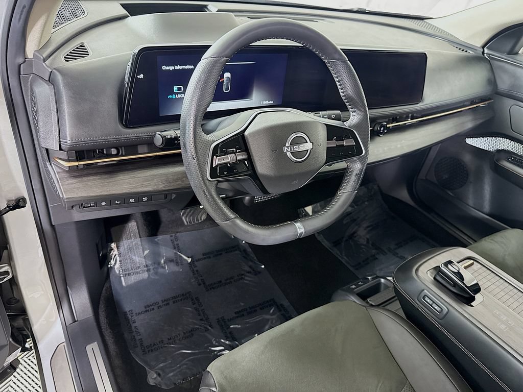 Used 2023 Nissan Ariya AWD image 18