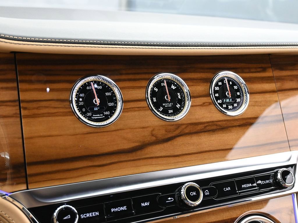 Used 2024 Bentley Continental GT AWD/4WD image 22