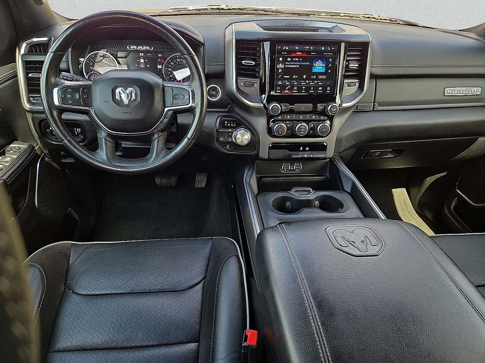 Used 2024 RAM 1500 Laramie AWD/4WD image 11