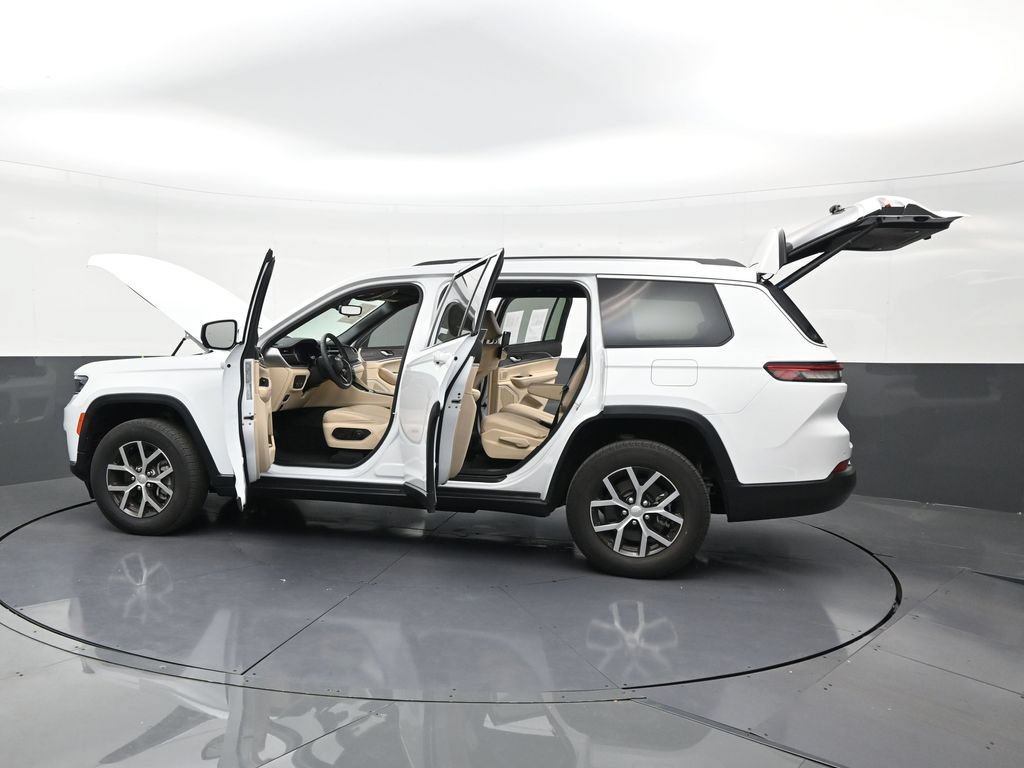 Used 2023 Jeep Grand Cherokee L Limited w/ Luxury Tech Group II AWD/4WD image 30