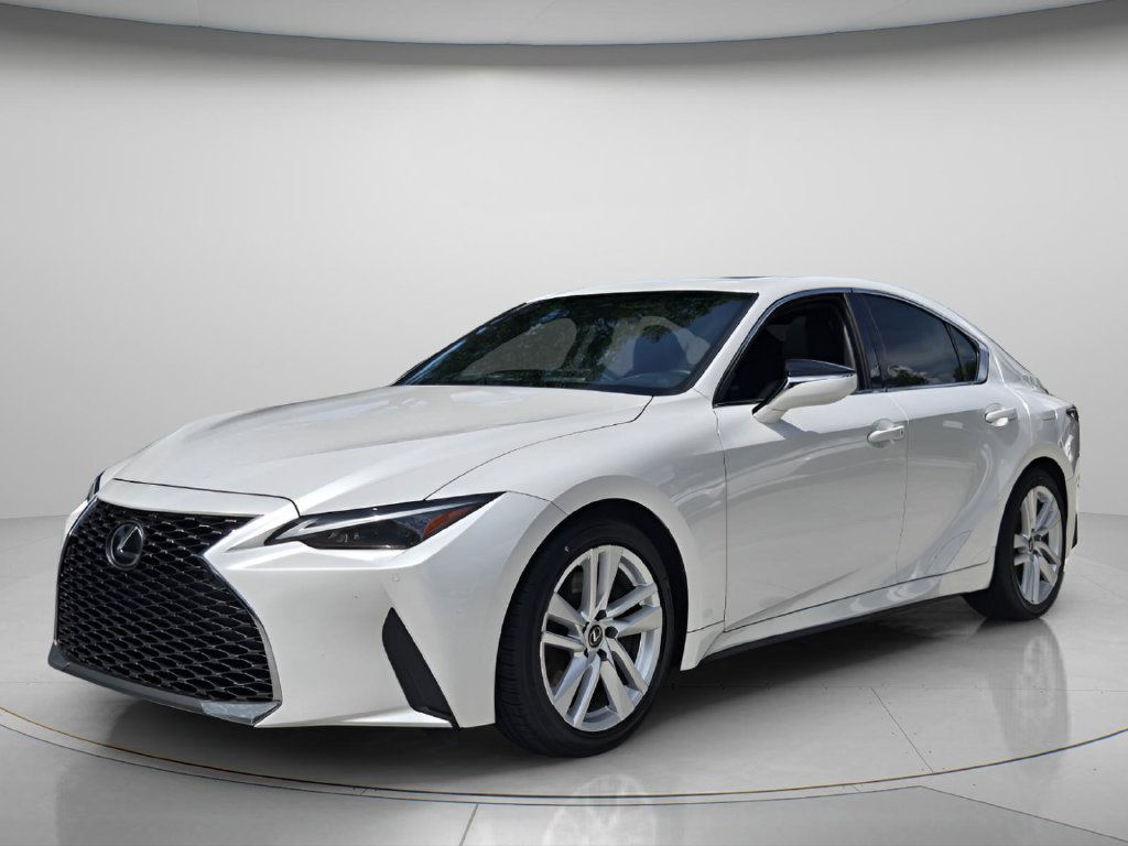Used 2024 Lexus IS 300 w/ Comfort Package RWD image 9