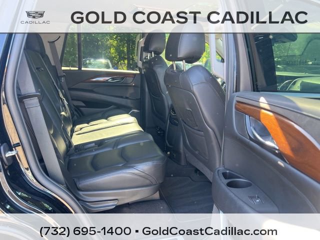 Used 2020 Cadillac Escalade Luxury AWD/4WD image 9