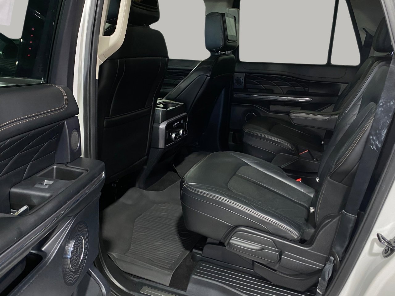 Used 2020 Ford Expedition Max Platinum image 9