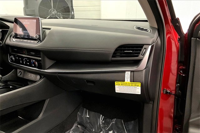 New 2026 Nissan Rogue S image 29