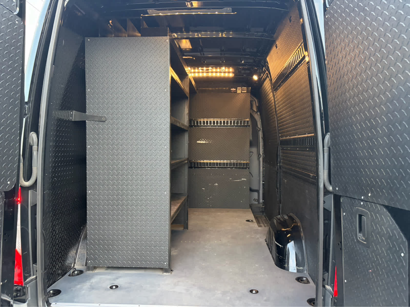 Used 2024 Mercedes-Benz Sprinter 2500 image 5