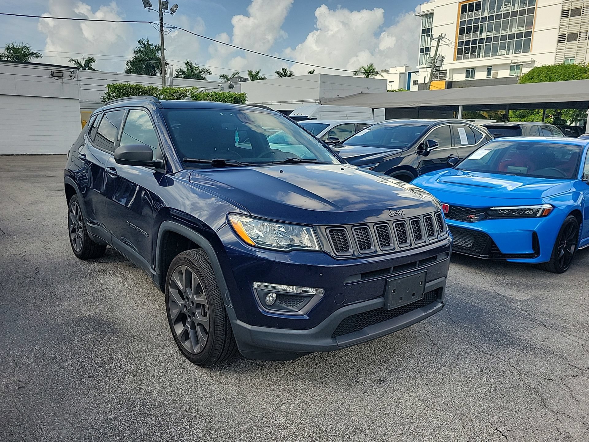 Used 2021 Jeep Compass Latitude w/ Sun and Sound Group AWD/4WD video 3