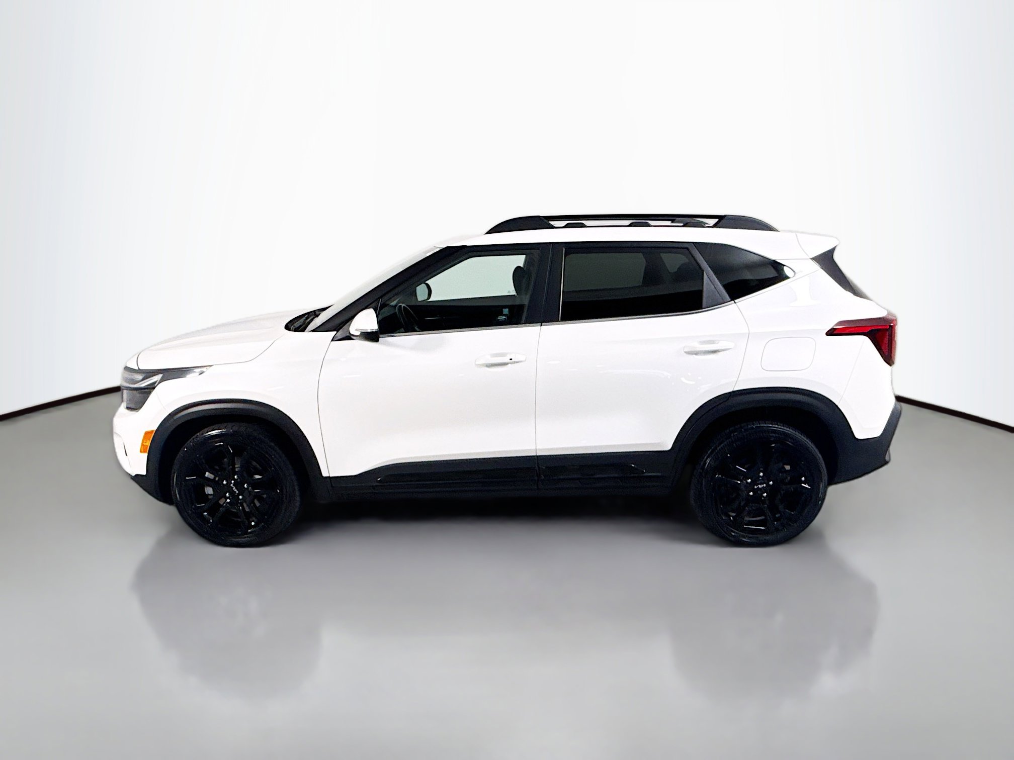 Used 2024 Kia Seltos X-Line image 6