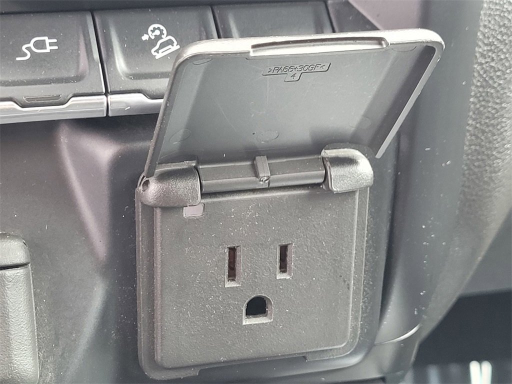 Used 2021 Chevrolet Silverado 1500 LT Trail Boss image 23