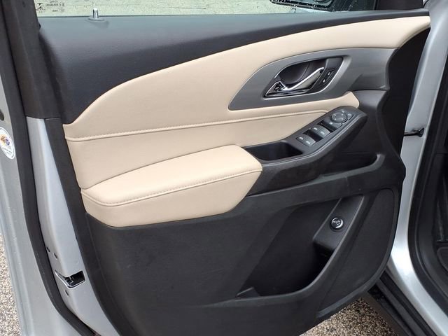 Used 2022 Chevrolet Traverse LT w/ LPO, Cargo Package image 27