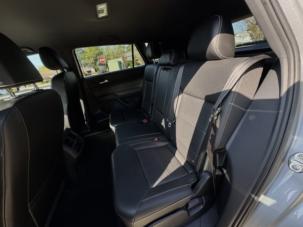 Used 2023 Volkswagen Atlas Cross Sport SE image 26