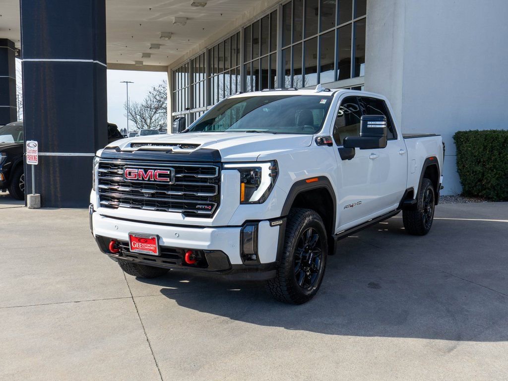 Used 2024 GMC Sierra 2500 AT4 w/ AT4 Premium Plus Package image 3