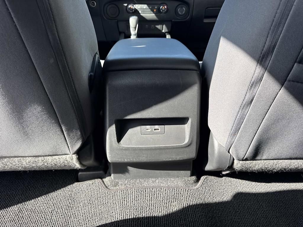Used 2023 Nissan Frontier SV image 29