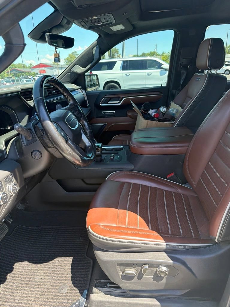 Used 2025 GMC Sierra 1500 Denali Ultimate AWD/4WD image 5