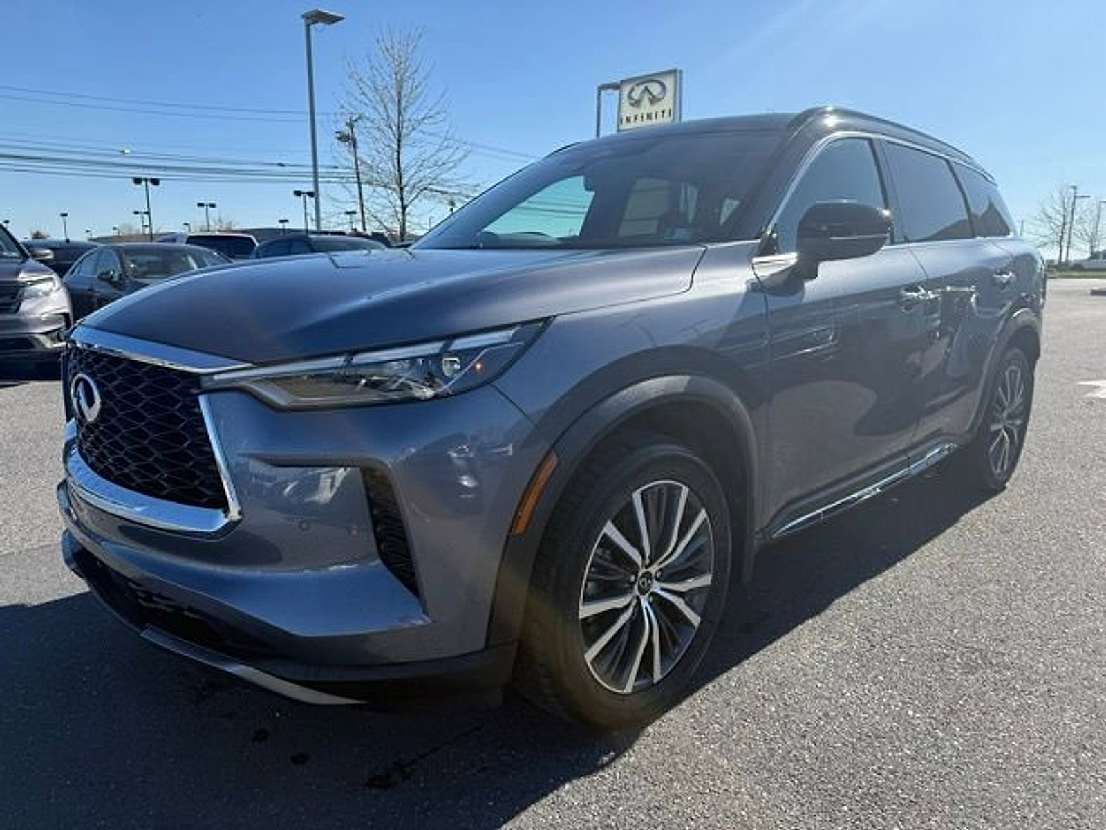 Certified 2023 INFINITI QX60 Autograph w/ Cargo Package image 5