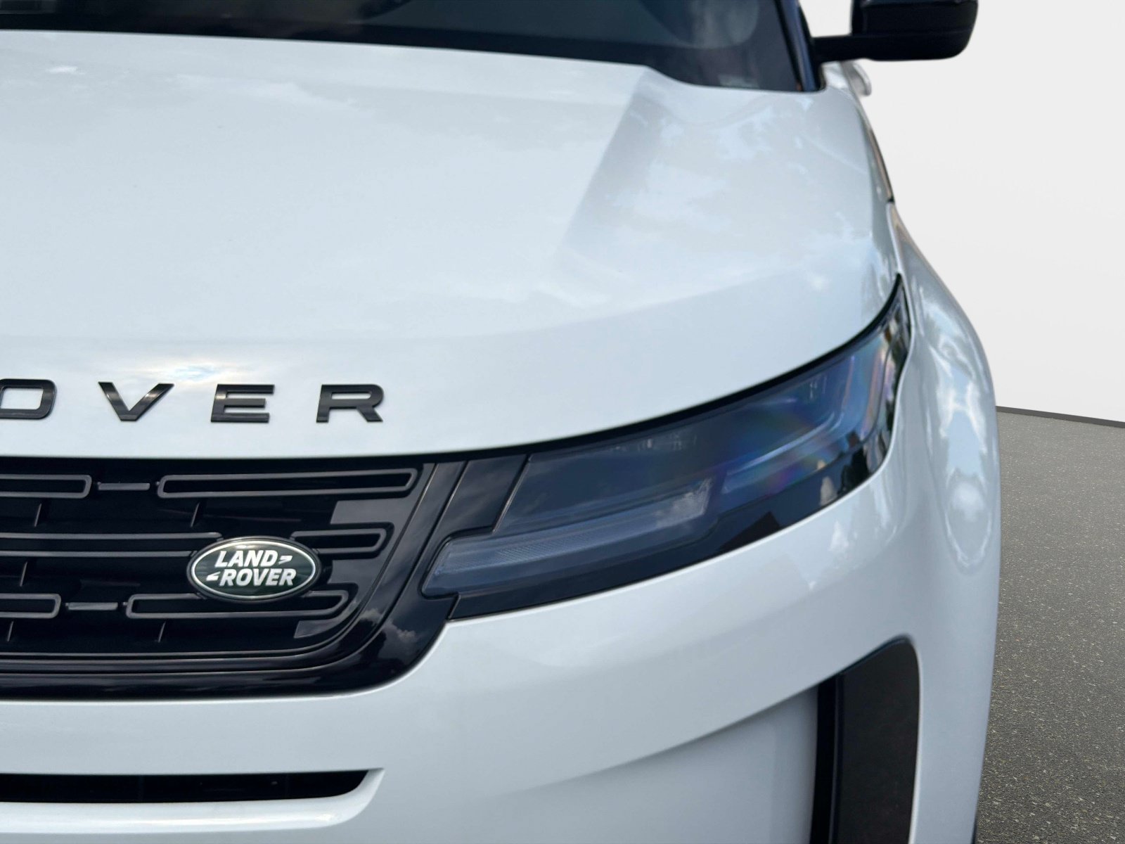 New 2026 Land Rover Range Rover Evoque S AWD/4WD image 9