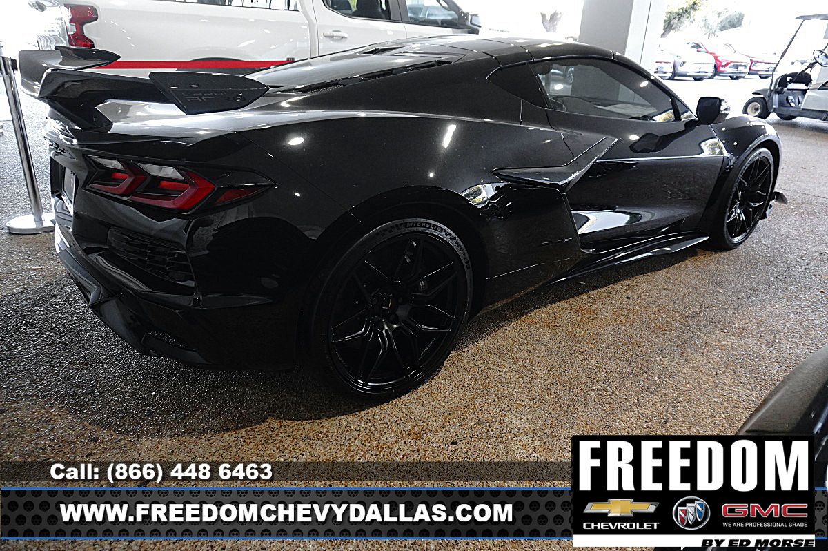 New 2026 Chevrolet Corvette Z06 w/ Z07 Performance Package RWD image 5