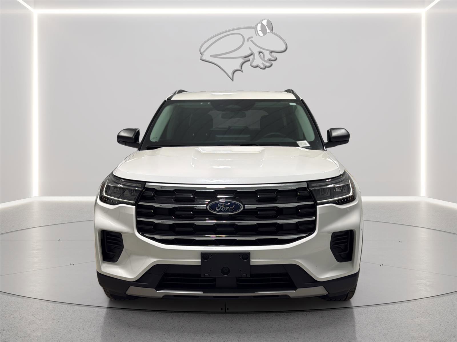Used 2025 Ford Explorer Active AWD/4WD image 8