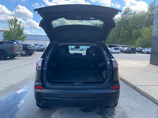 Certified 2023 Jeep Cherokee Altitude Lux AWD/4WD image 13