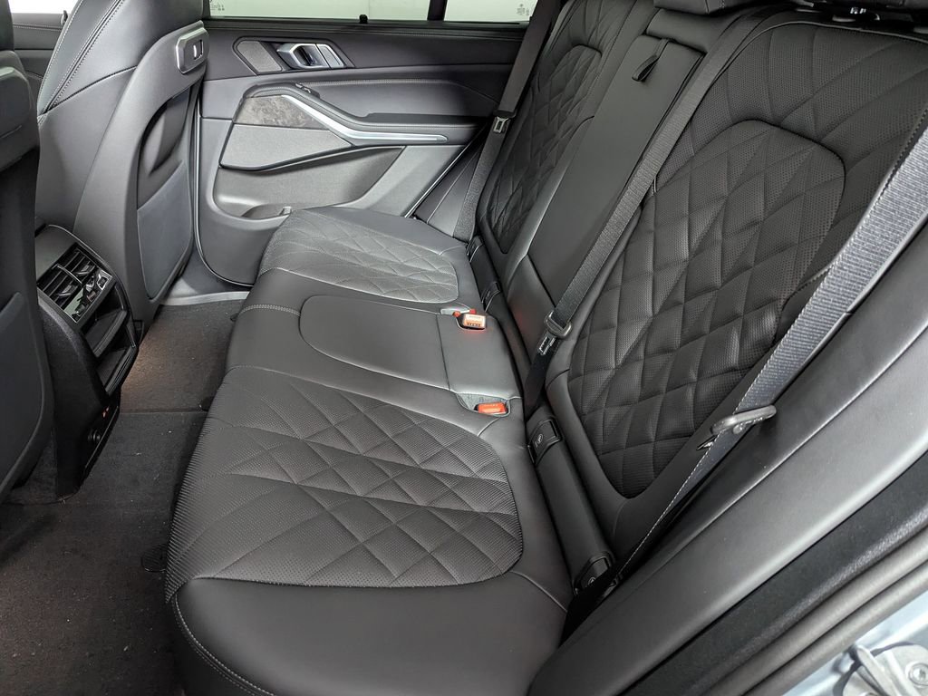 New 2026 BMW X5 xDrive50e w/ Executive Package AWD/4WD image 36