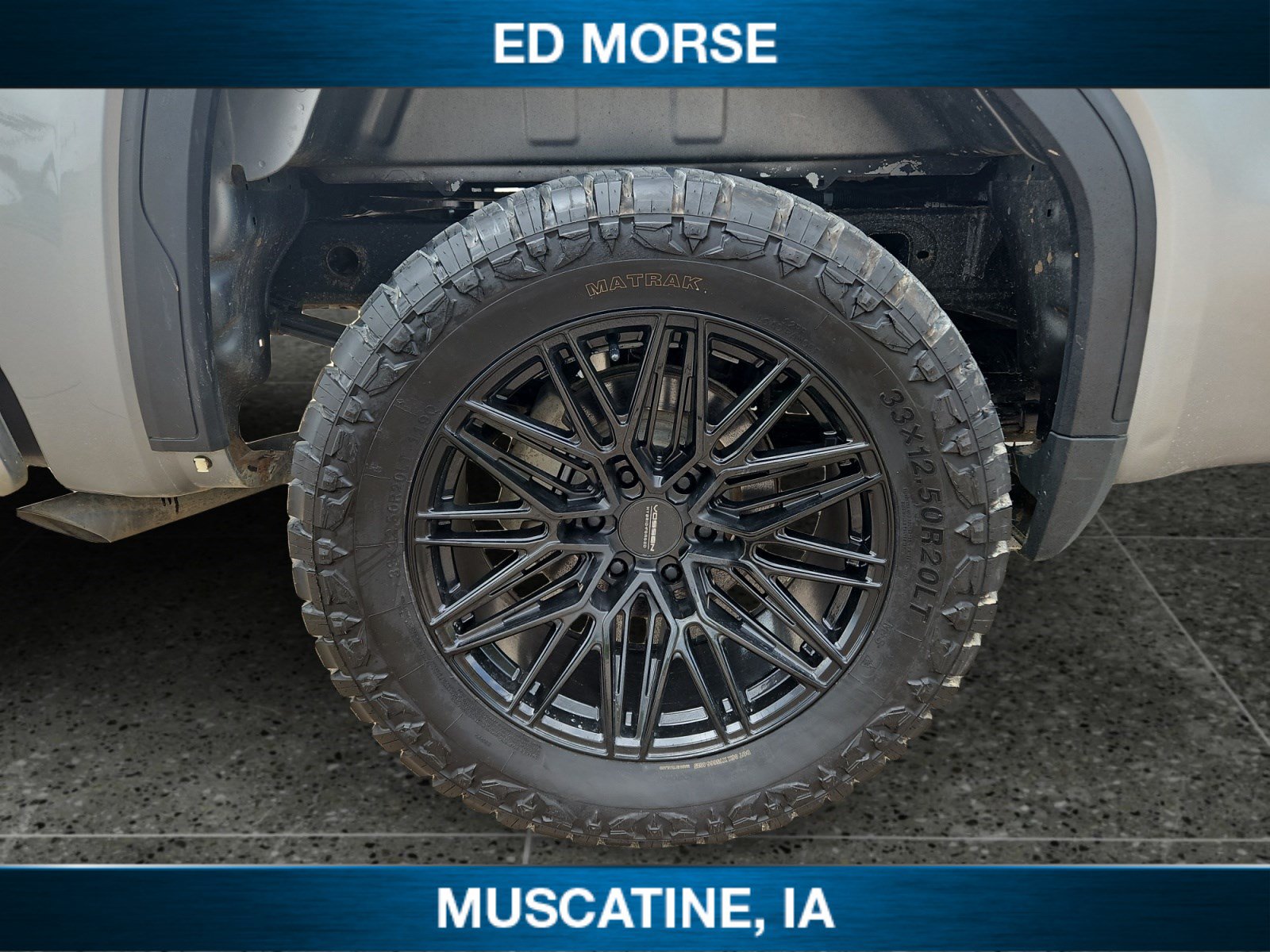 Used 2023 GMC Sierra 1500 SLE w/ Enhanced Capability Package AWD/4WD image 11