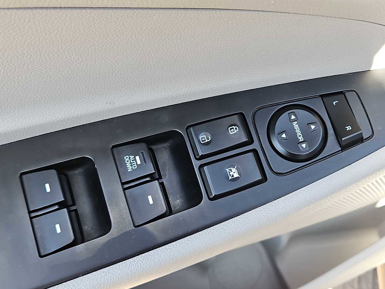 Used 2019 Hyundai Tucson SE FWD image 17