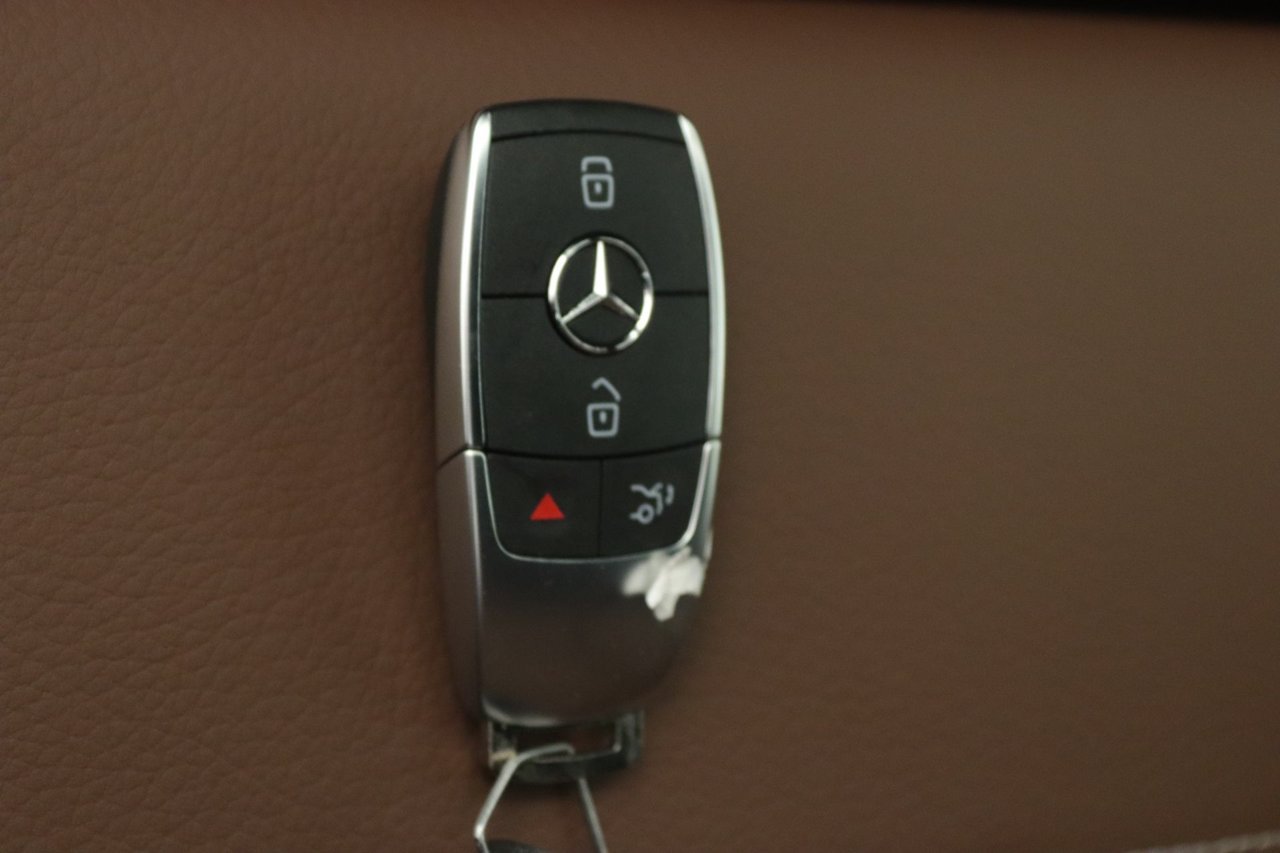New 2026 Mercedes-Benz GLA 250 image 9