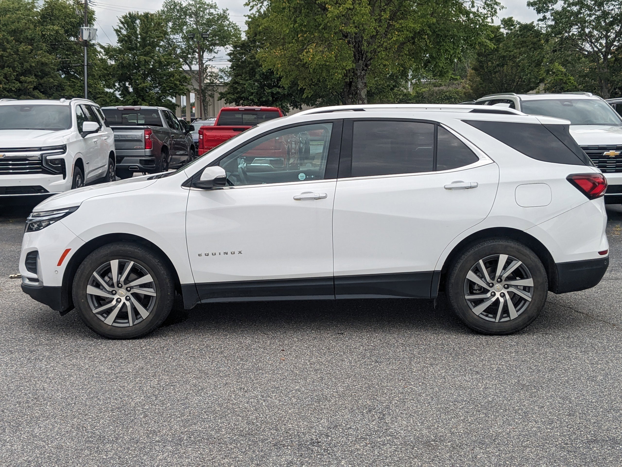 Used 2022 Chevrolet Equinox Premier image 7