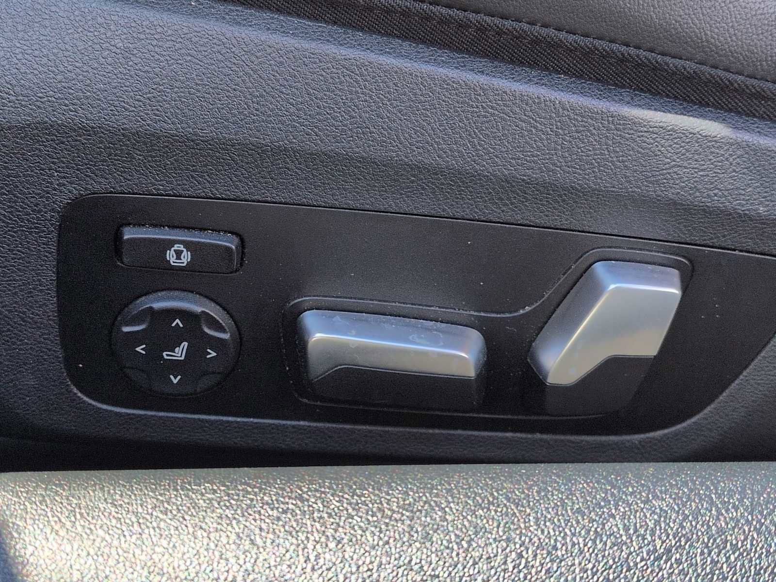 Used 2020 BMW 840i xDrive Convertible image 19